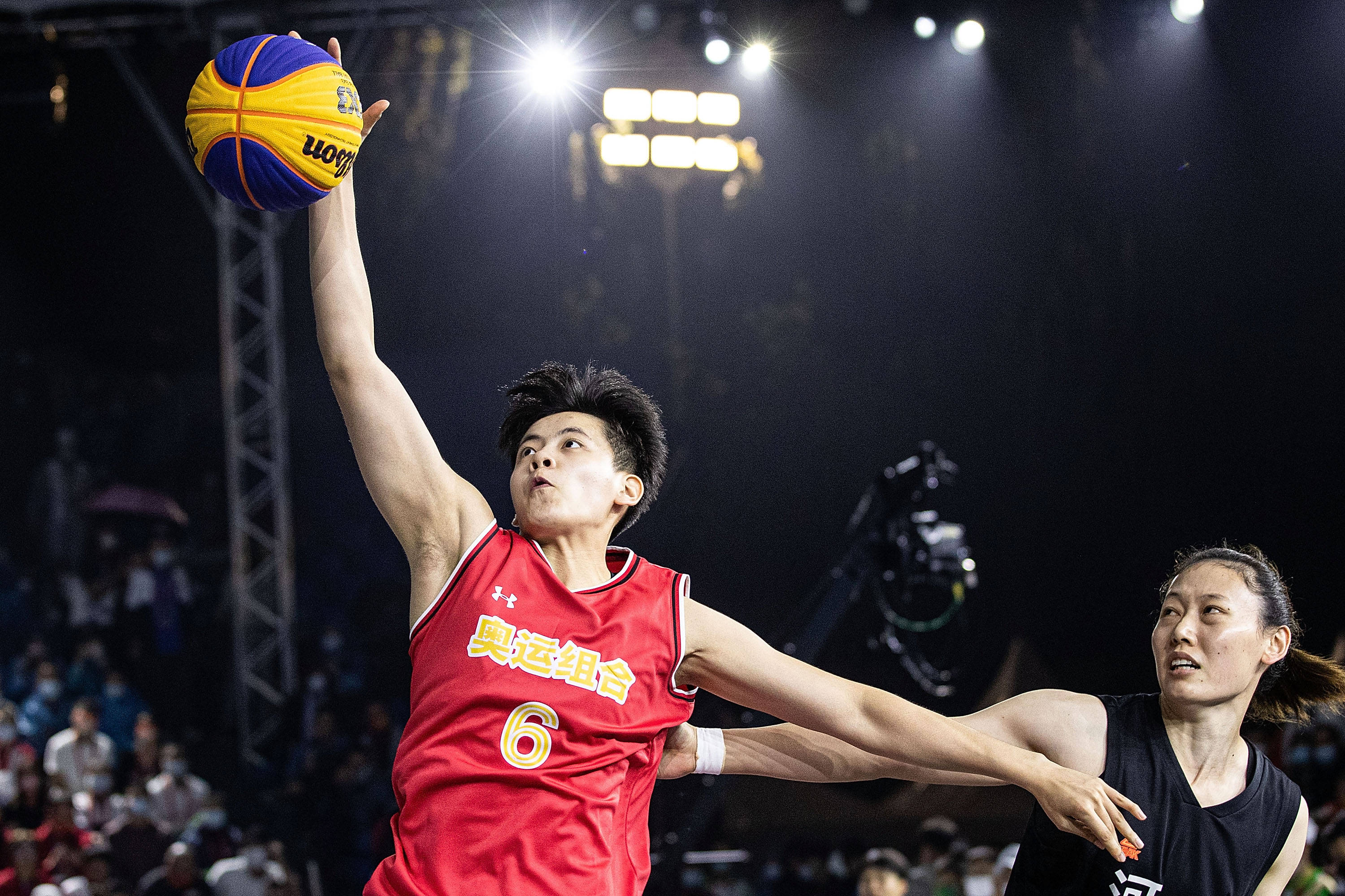 中国三人女篮世界排名第一锁定巴黎奥运会 中国三人女篮团结一致赢得资格